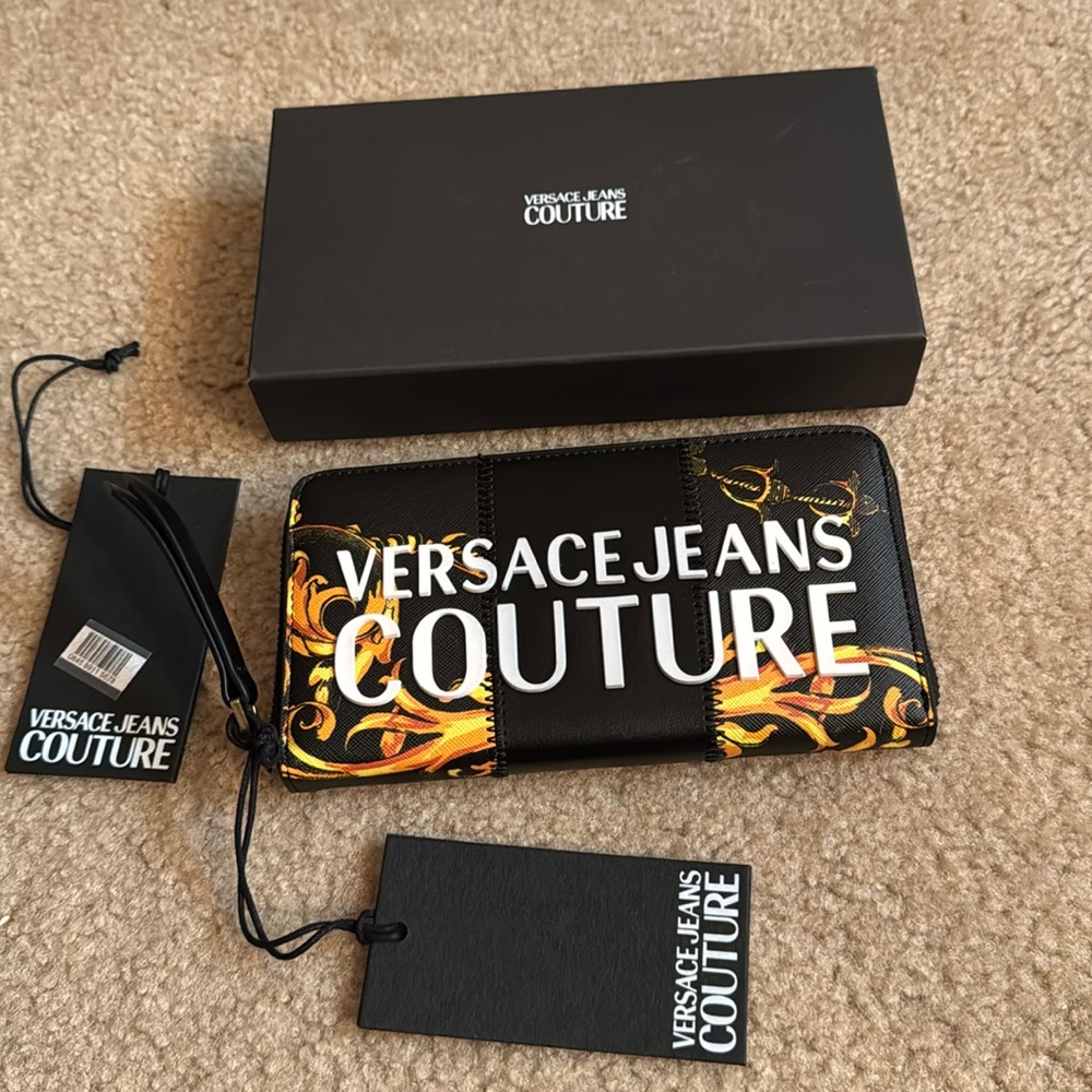 NEW VERSACE JEANS COUTURE WALLET